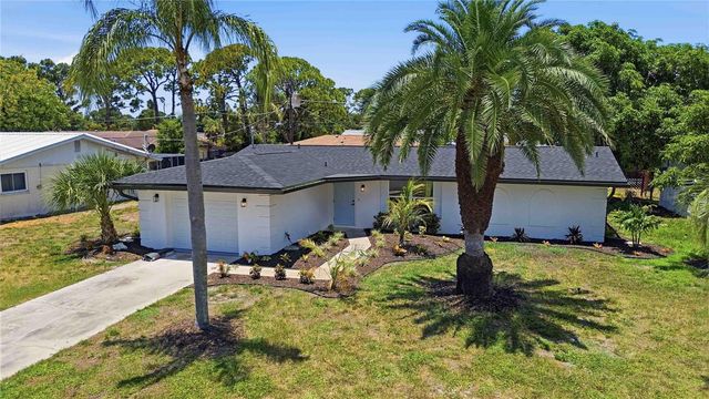 386 CABANA ROAD, Venice, FL 34293