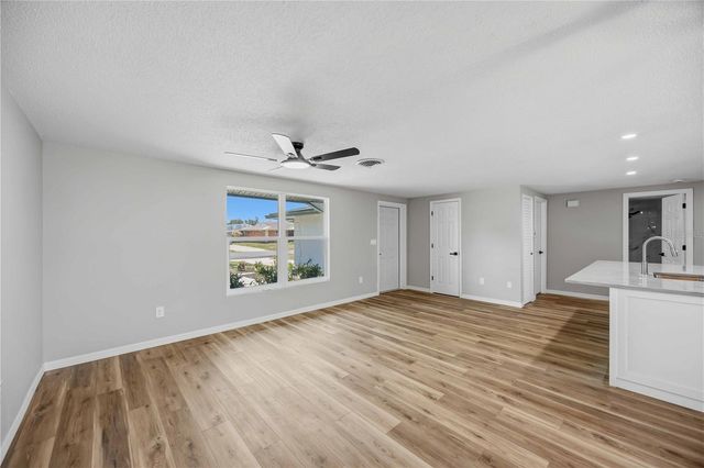 386 CABANA ROAD, Venice, FL 34293