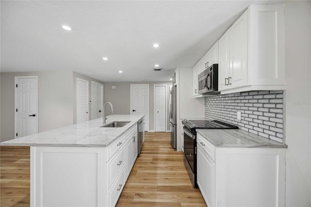 386 CABANA ROAD, Venice, FL 34293