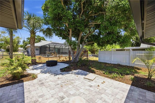 386 CABANA ROAD, Venice, FL 34293