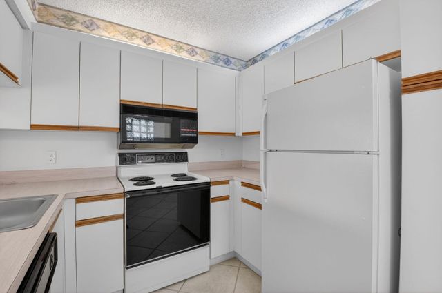 5415 Verona Drive F, Boynton Beach, FL 33437