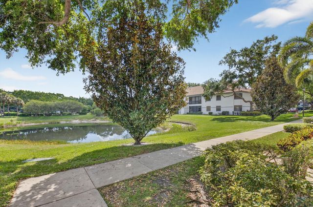 5415 Verona Drive F, Boynton Beach, FL 33437