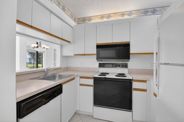 5415 Verona Drive F, Boynton Beach, FL 33437