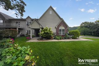 1081 Addington Lane, Ann Arbor, MI 48108