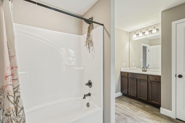 8009 Poplar Grove Lane, Powell, TN 37849