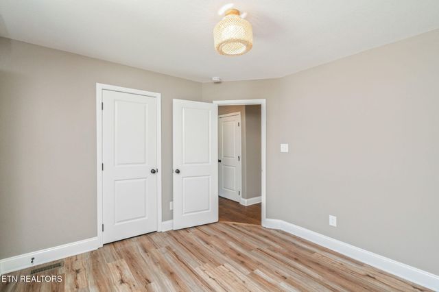 8009 Poplar Grove Lane, Powell, TN 37849