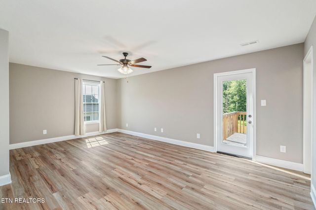 8009 Poplar Grove Lane, Powell, TN 37849