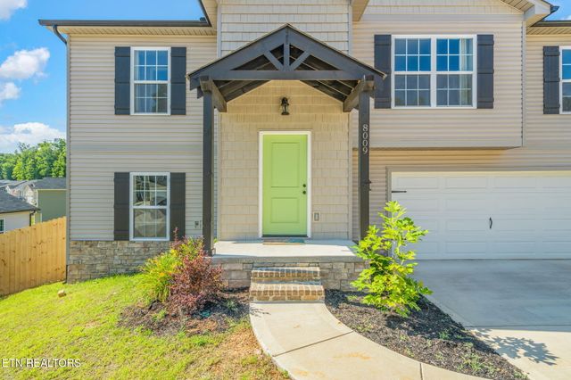 8009 Poplar Grove Lane, Powell, TN 37849