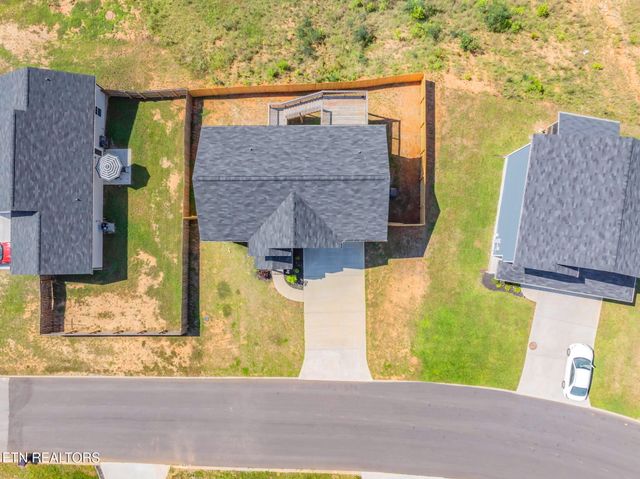 8009 Poplar Grove Lane, Powell, TN 37849