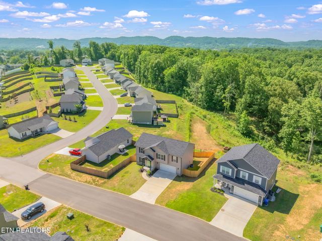 8009 Poplar Grove Lane, Powell, TN 37849