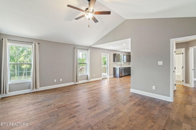 8009 Poplar Grove Lane, Powell, TN 37849