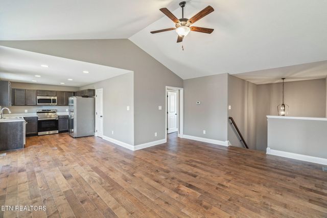 8009 Poplar Grove Lane, Powell, TN 37849