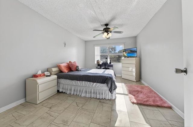 9281 Sunrise Lakes Boulevard 107, Sunrise, FL 33322