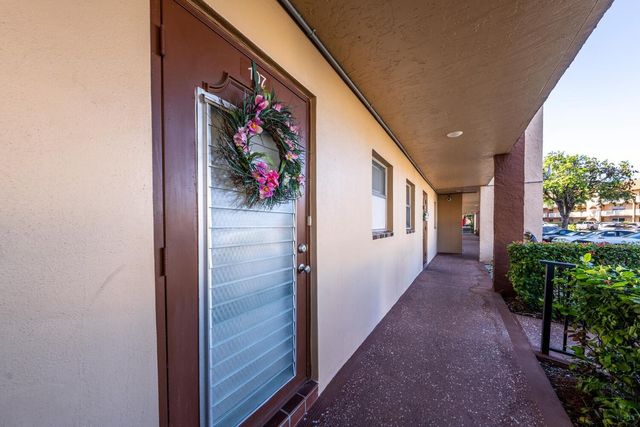 9281 Sunrise Lakes Boulevard 107, Sunrise, FL 33322