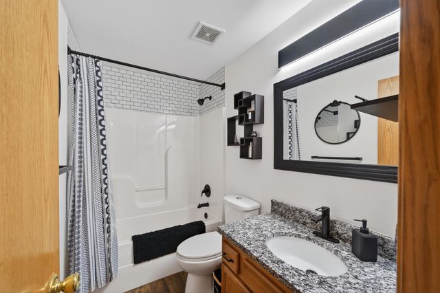 13901 W Ponderosa, Wichita, KS 67235