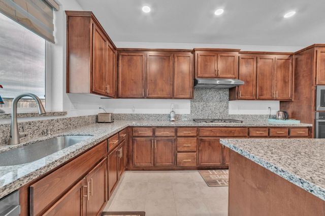 3447 Equinox Dr, Folsom, CA 95630