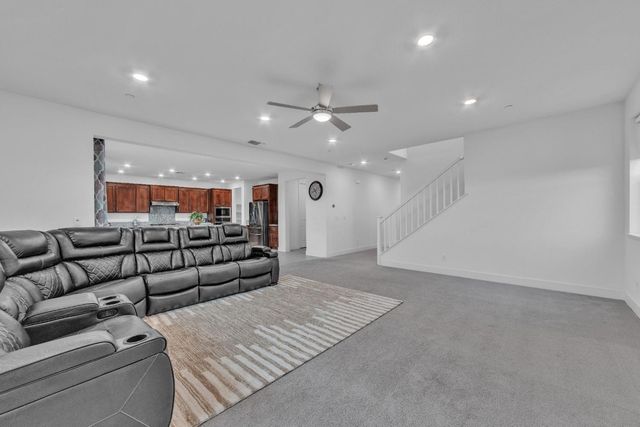 3447 Equinox Dr, Folsom, CA 95630