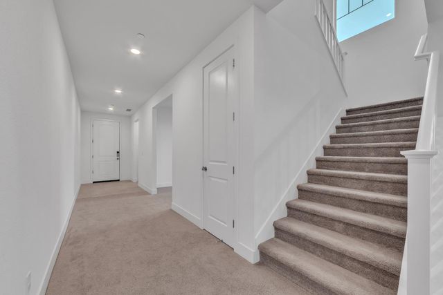 3447 Equinox Dr, Folsom, CA 95630