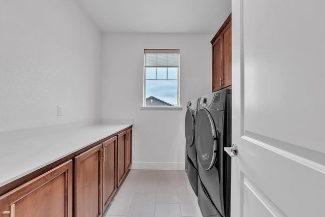 3447 Equinox Dr, Folsom, CA 95630