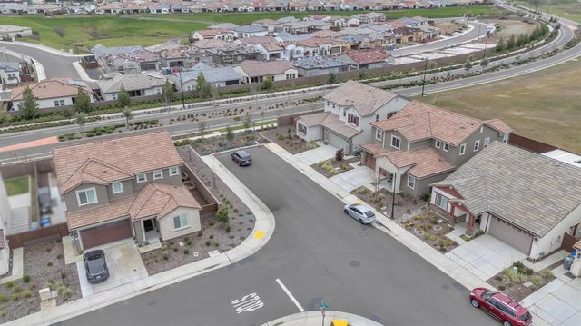 3447 Equinox Dr, Folsom, CA 95630