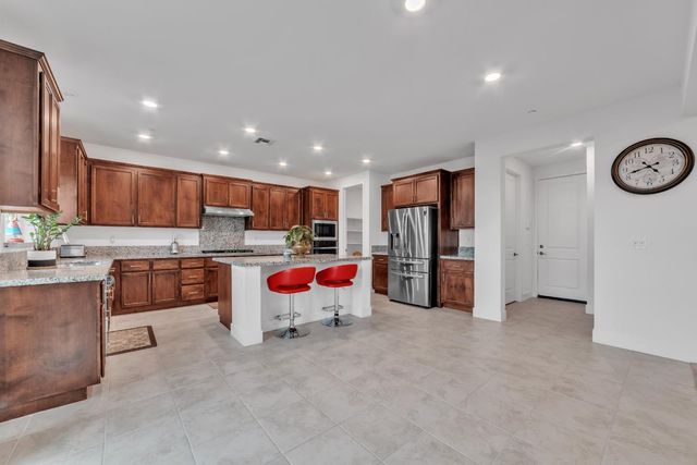 3447 Equinox Dr, Folsom, CA 95630