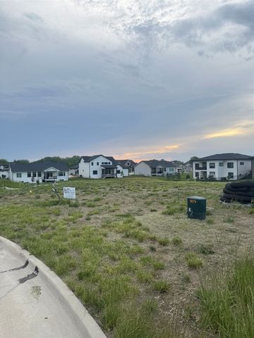 18079 Hammontree Circle, Clive, IA 50325
