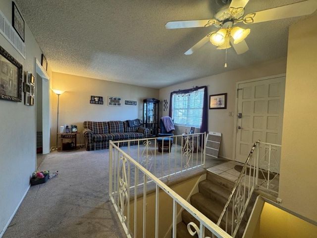 1401 Kingston Road, Blue Springs, MO 64015