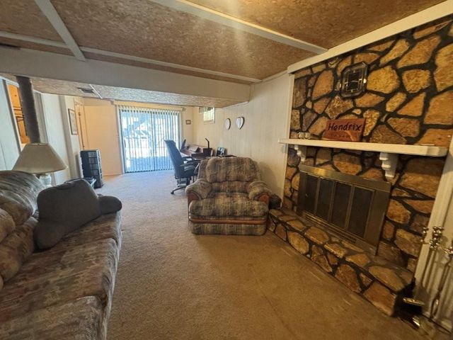 1401 Kingston Road, Blue Springs, MO 64015