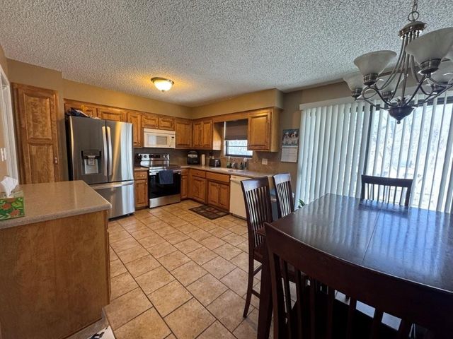 1401 Kingston Road, Blue Springs, MO 64015