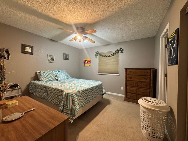 1401 Kingston Road, Blue Springs, MO 64015