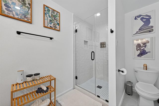 1602 Luzon Street, Houston, TX 77009