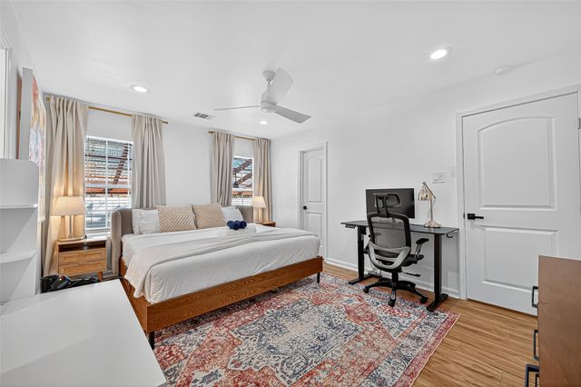 1602 Luzon Street, Houston, TX 77009