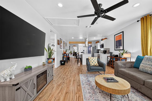 1602 Luzon Street, Houston, TX 77009