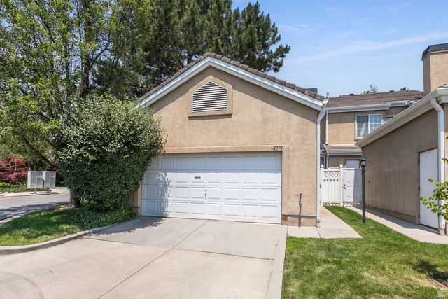 2374 E SUMMERSPRING LN, Salt Lake City, UT 84124