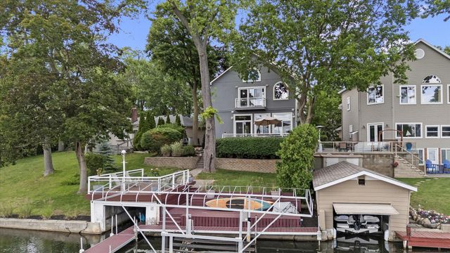 4691 Mapleview Avenue, West Bloomfield Twp, MI 48324