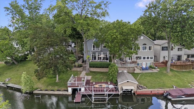 4691 Mapleview Avenue, West Bloomfield Twp, MI 48324