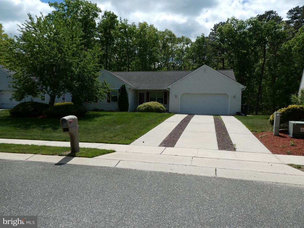 13 BIRCH AVE, Hammonton, NJ 08037