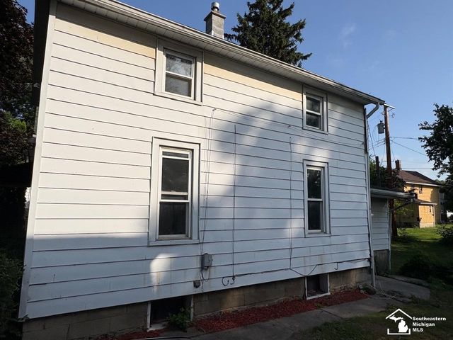 1017 humphrey Street, Monroe, MI 48161