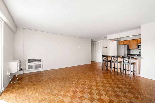 1025 Hancock St 4A, Quincy, MA 02169