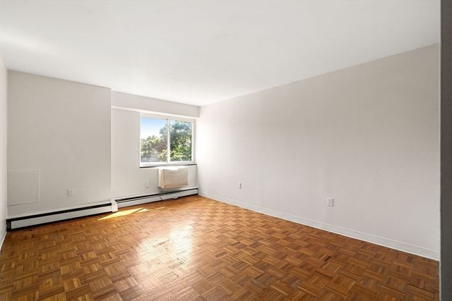 1025 Hancock St 4A, Quincy, MA 02169