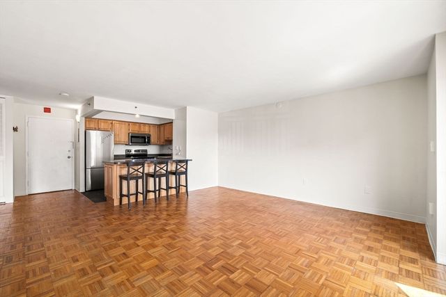 1025 Hancock St 4A, Quincy, MA 02169