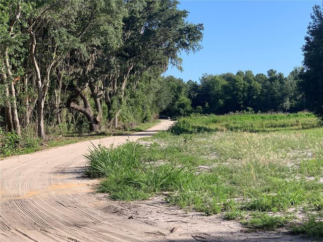 27551 JACKSON COURT, Okahumpka, FL 34762