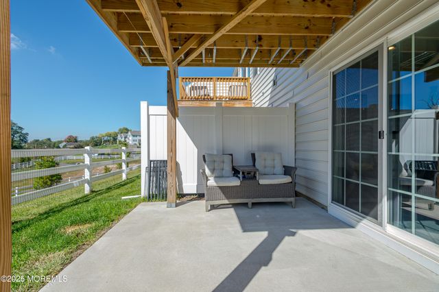 2605 Charleston Drive, Monroe, NJ 08831