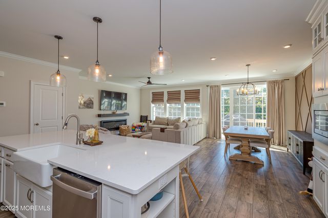 2605 Charleston Drive, Monroe, NJ 08831