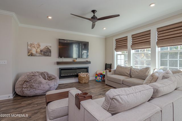 2605 Charleston Drive, Monroe, NJ 08831