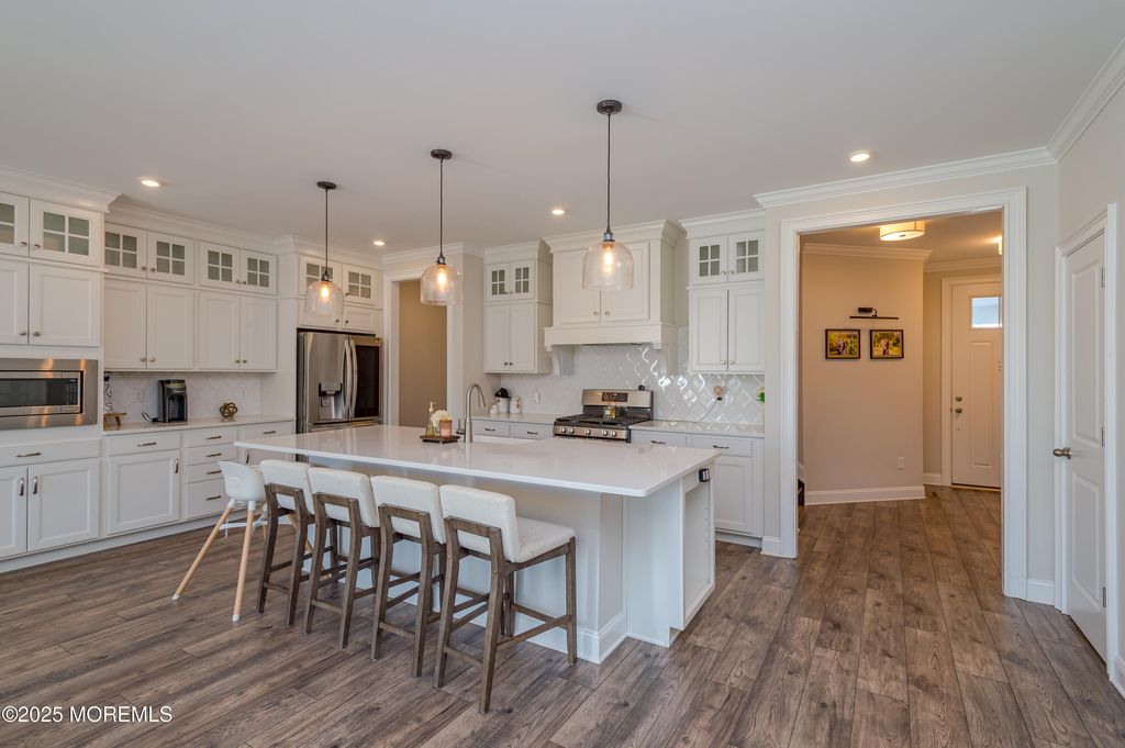 2605 Charleston Drive, Monroe, NJ 08831