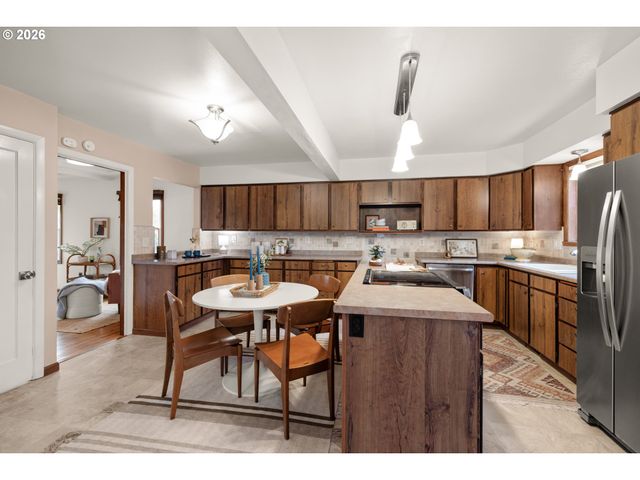 3006 Se 74TH Ave, Portland, OR 97206