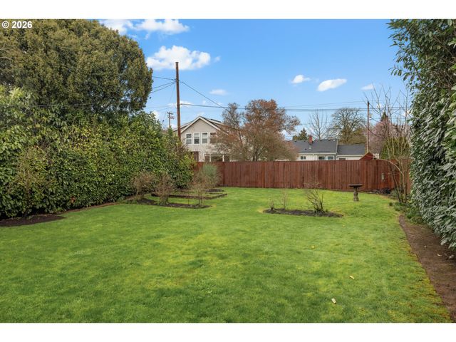 3006 Se 74TH Ave, Portland, OR 97206