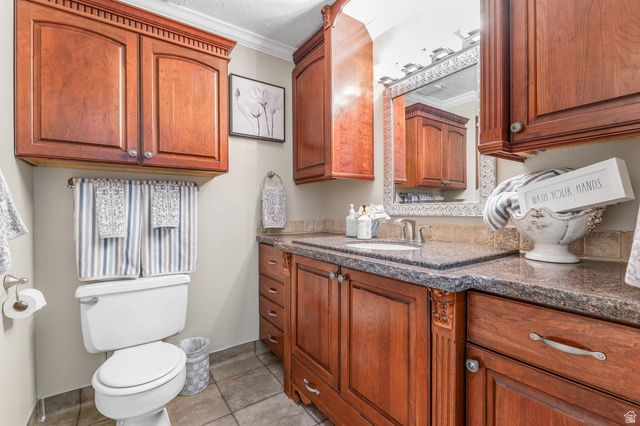 2342 E CHARROS RD, Sandy, UT 84092