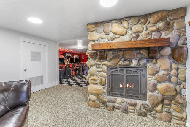 2342 E CHARROS RD, Sandy, UT 84092